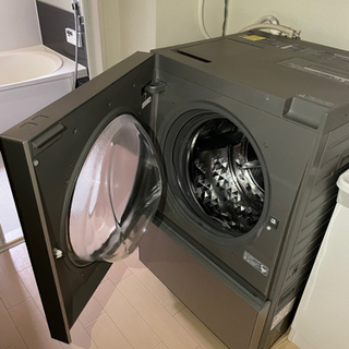 HITACHI ドラム式洗濯機 今月限定で5000円値引きしています。