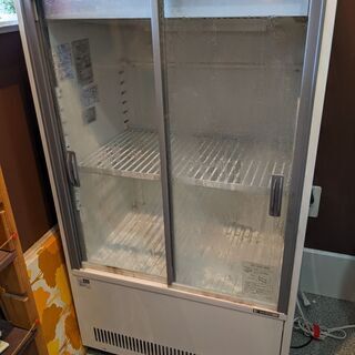 【ネット決済】サンデン冷蔵ショーケース　１３７リットル