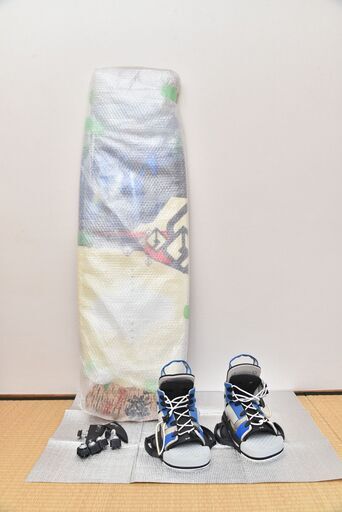 ウェイクボード ボード＆ビンディングセット CWB ビンディングS-M