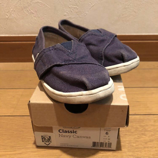 【中古】子供靴 TOMS スリッポン T6 （13.5センチ相当）