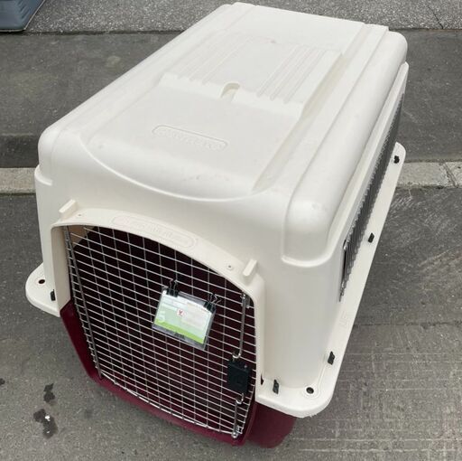 大型犬用の移動ゲージ Petmate レッド