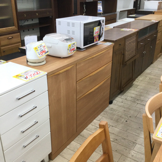 8 11 天然木 堀田木工所 定価77 800円 キッチンカウンター 北欧style バーカウンター テーブル レンジボード 食器棚 リサイクルマート和白 和白の収納家具 食器棚 キッチン収納 の中古あげます 譲ります ジモティーで不用品の処分 8 11 天然木 堀田木工所 定価77 800円 キッチンカウンター 北欧style バーカウンター テーブル レンジボード 食器棚 リサイクルマート和白 和白の収納家具 食器棚 キッチン収納 の中古あげます 譲ります ジモティーで不用品の処分