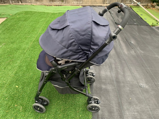 Combi メチャカルハンディ オート4キャス Compact ソワレネイビー