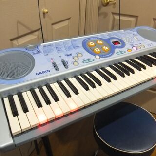 CASIO カシオ 電子ピアノ　 光ナビゲーション 　LK-39 