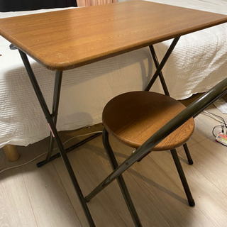 折りたたみテーブル／椅子