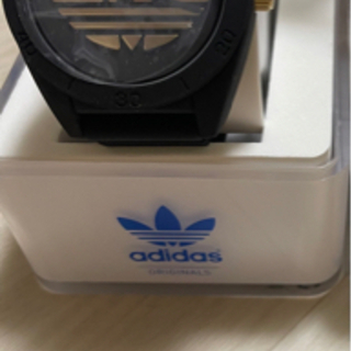 お取引中　[新品] adidas 腕時計　ADH2712
