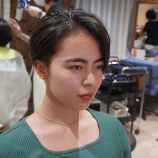 ガラリと変わるイメージチェンジ 耳出しショート 刈り上げ ベリーショート Etc 撮影ヘアカットモデル募集 Cfb 渋谷の美容の無料広告 無料掲載の掲示板 ジモティー