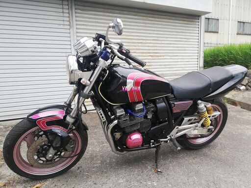 XJR400cc 　初期型4HM　エンジン調子良いです。マフラーの音も良いよ。