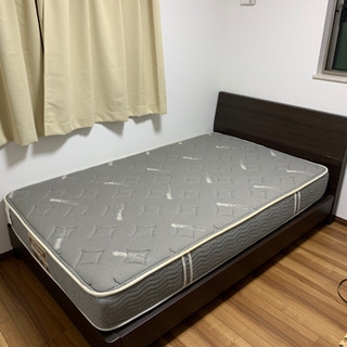 ニトリ　セミダブル　ベッド