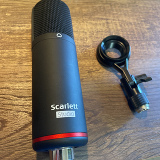 オーディオインターフェイス　Scarlett 2i2 Studio Pack