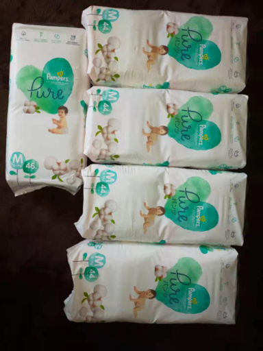 パンパースピュア　オムツ　pampers pure M size