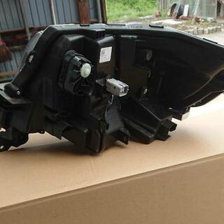 MK53S スペーシアカスタム 右ヘッドランプ  右ヘッドライト