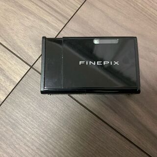 中古　富士フイルムデジタルカメラ Fine Pix Z2  オリ...