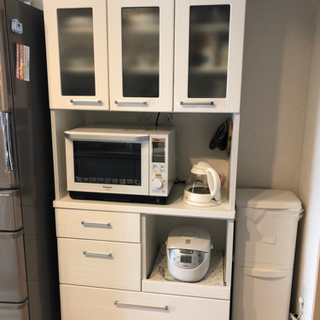 キッチンボード　食器棚　