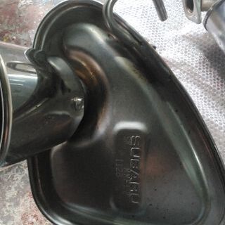 【送料込・引き取り大歓迎】新品同様　スバル　フォレスター純正マフラー　《型式　SK5》