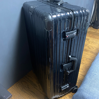 大型スーツケース　