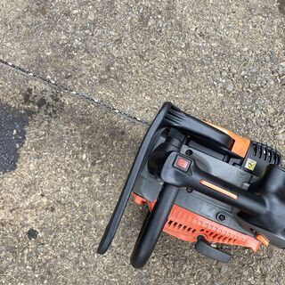 現物確認歓迎 初期不良対応OK ソーチェーン新品 整備済 かけやすく小型軽量パワフル出力 日立 32.2cc チェーンソー CS33EDTP 取説も見れる