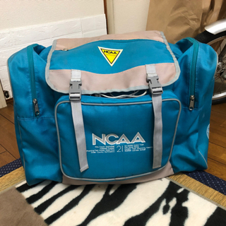 NCAA リュック