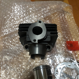 レッツ2  ボアアップキット 47mm 約70cc