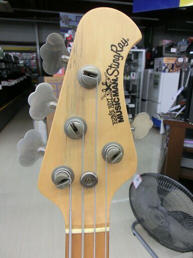 MUSICMAN STINGRAY エレキベース 【ハードオフ大泉学園店】