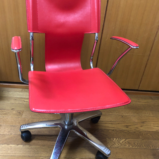 赤 チェア 背もたれつき椅子 