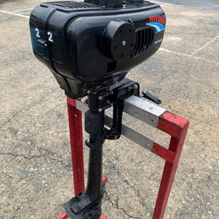 ☆中古品　船外機 2馬力 2スト 水冷式 免許不要　動作問題無し☆