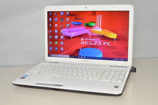 最新Windows10+office 爆速新品SSD512GB 東芝Dynabook T451/58EW 高性能 第二世代i7/8GB/15.6インチ/USB3.0/無線/ブルーレイ/便利なソフト