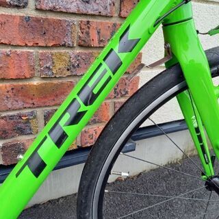 自転車　クロスバイク　トレックFX7.4 