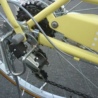☆自転車 27インチ 6段変速 シティサイクル カゴ付き ライト付き ママチャリ 荷台 イエロー ギア付き 黄色 札幌 北20条店