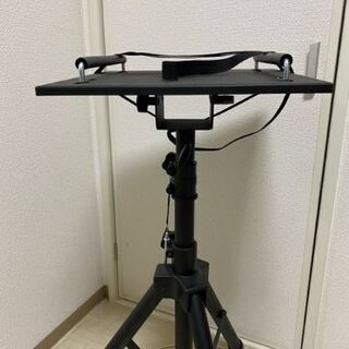 プロジェクター本体＆75インチスクリーン＆スタンド＆スクリーン用突っ張り棒