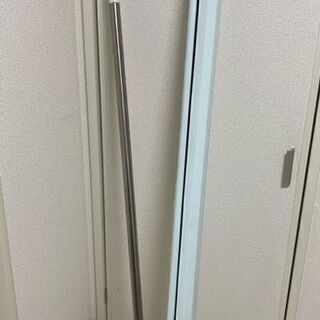 プロジェクター本体＆75インチスクリーン＆スタンド＆スクリーン用突っ張り棒 - 家電