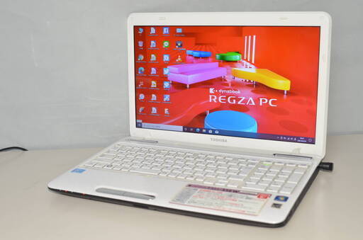 最新Windows10+office 新品爆速SSD256GB 東芝Dynabook T351/35EW 高性能 第二世代i3/4GB/15.6インチ/無線内蔵/HDMI/DVDRW/便利なソフト多数