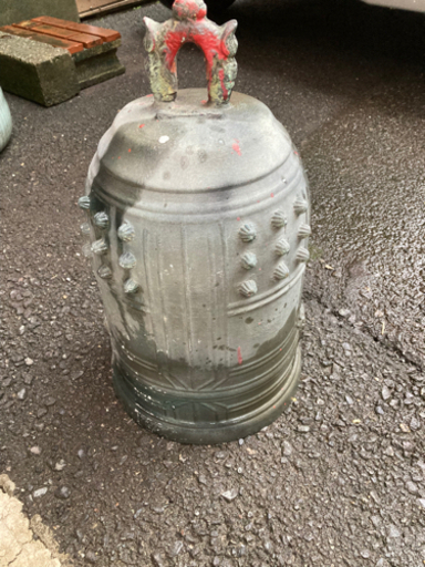 半鐘　高さ46cm 幅26cm