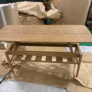 ナチュラルウッド製ローテーブル(高さ調整機能あり)