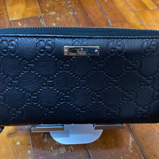GUCCI ジッピーウォレット長財布