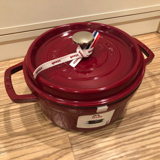 新品未使用•限定色* ストウブ staub ピコ・ココット ラウンド 22cm