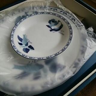 花井幸子デザインの大皿小皿セット