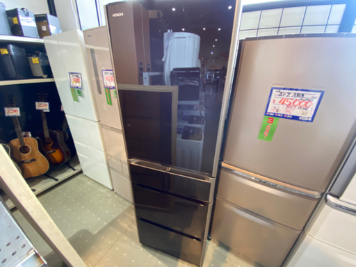 HITACHI 5ドア冷蔵庫　r-s4200e  2015年製