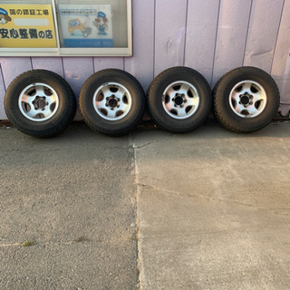 中古トヨタ純正夏タイヤアルミセットランクル16×8j275/70R16 中古トヨタ純正夏タイヤアルミセットランクル16×8j275/70R16