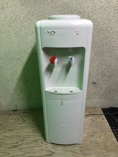 ウォーターサーバー 冷水 温水 B5CH 床置タイプ