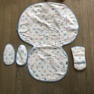 取引決定】コンビ 電動ハイローチェア テーブル チェアカバー付