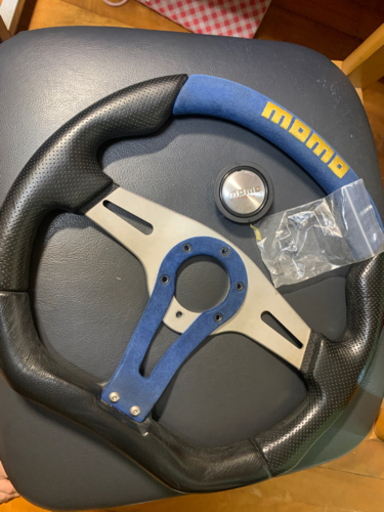 MOMO T-5 TREK R 新品未使用MOMO(モモ) ステアリング トレックR 35パイ BK