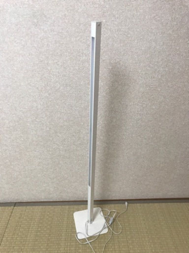 無印良品　スリム　蛍光管フロアライト　MUJI