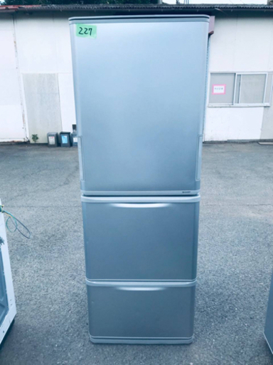 ④✨2018年製✨‼️350L‼️227番 シャープ✨ノンフロン冷凍冷蔵庫✨SJ-W351D-S‼️