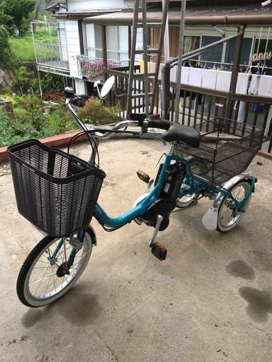 電動　三輪車　ヤマハ　美品
