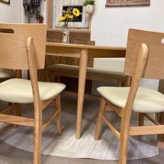 【お譲り先決定しました】おしゃれ　ダイニングテーブルセット　5人掛け　半円