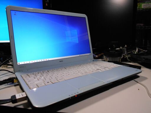 ノートパソコン NEC LaVie Windows10 Office2016付