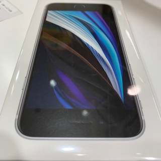 【取引中】iPhone SE2 ホワイト　64GＢ　新品未使用