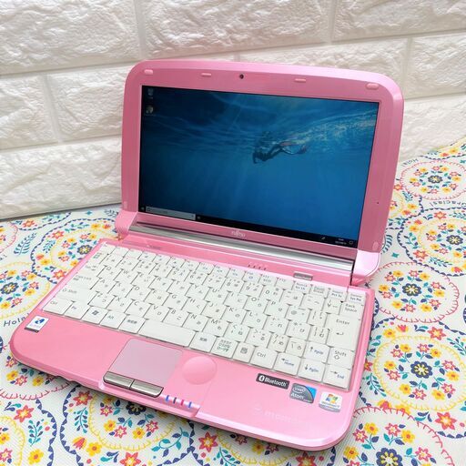 Webカメラ付き ピンクのハートがかわいい　10インチコンパクトPC