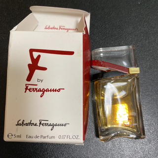 サルバトーレ　フェラガモ　エフバイフェラガモ　オーデパルファム　5ml